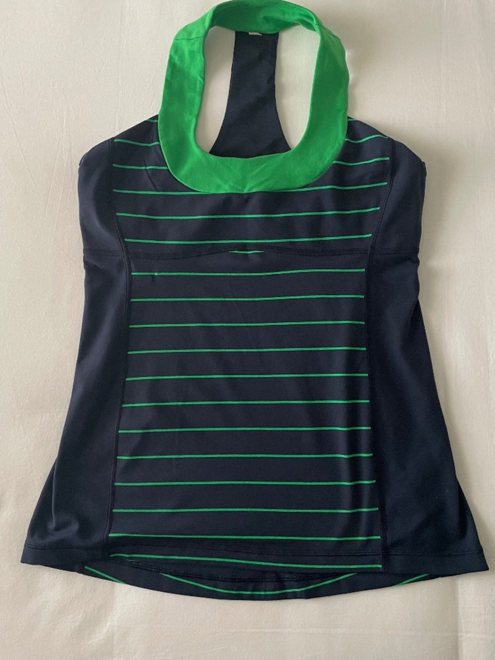 Lululemon Woman's top